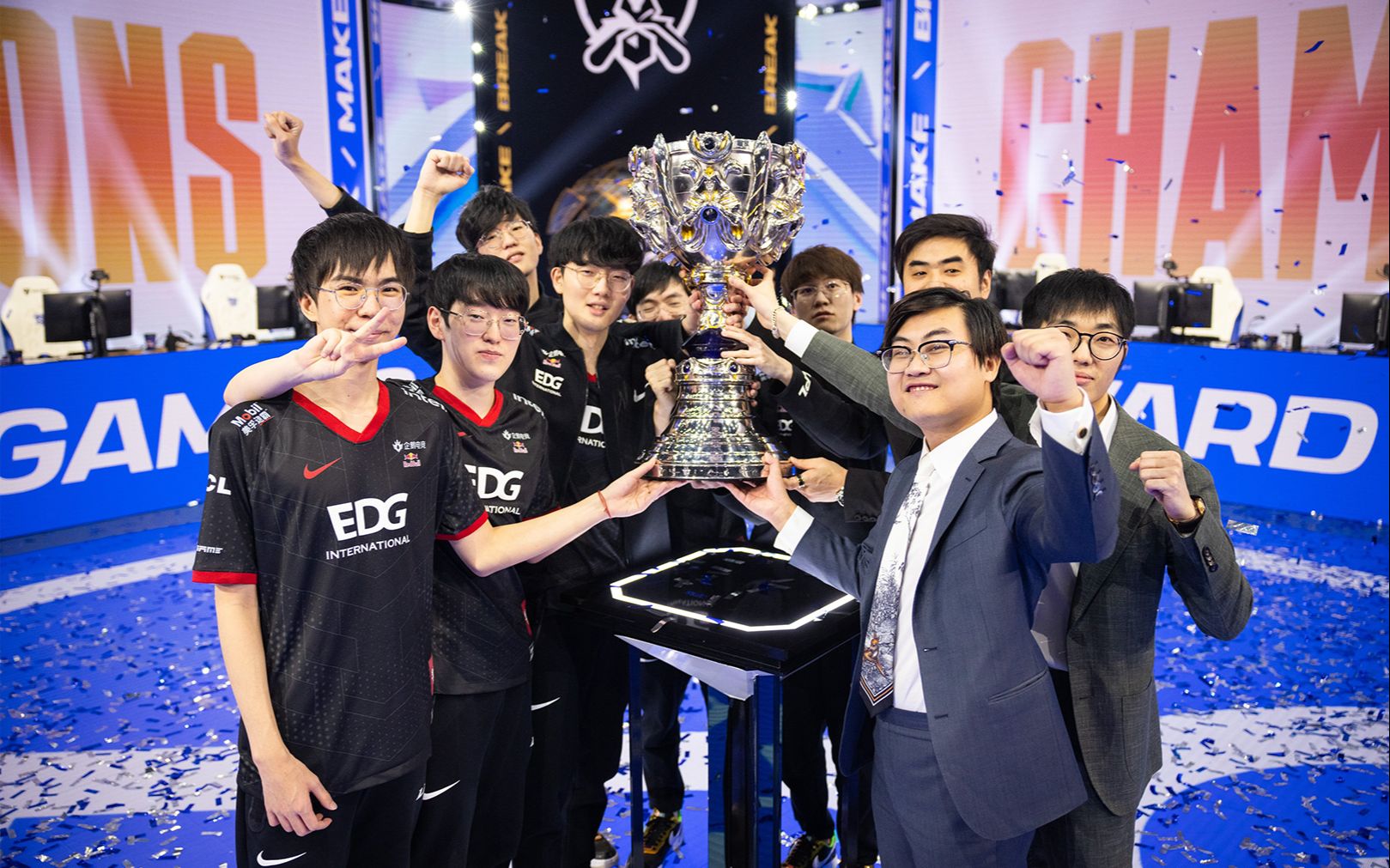 开云官网-EDG战胜IG，Scout中路完美发挥的简单介绍