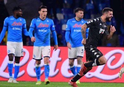 包含那不勒斯将迎战桑普多利亚：赛前气氛紧张的词条