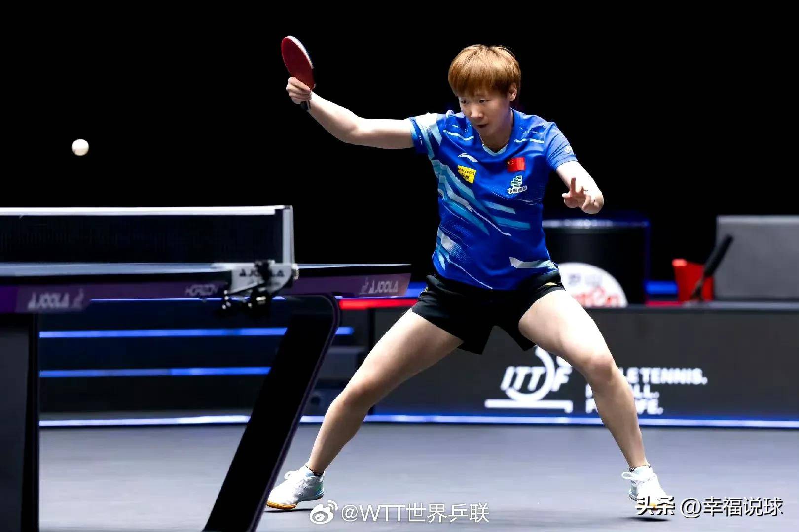 关于国际足坛女子比赛上演精彩战局，球队实力有所波动的信息