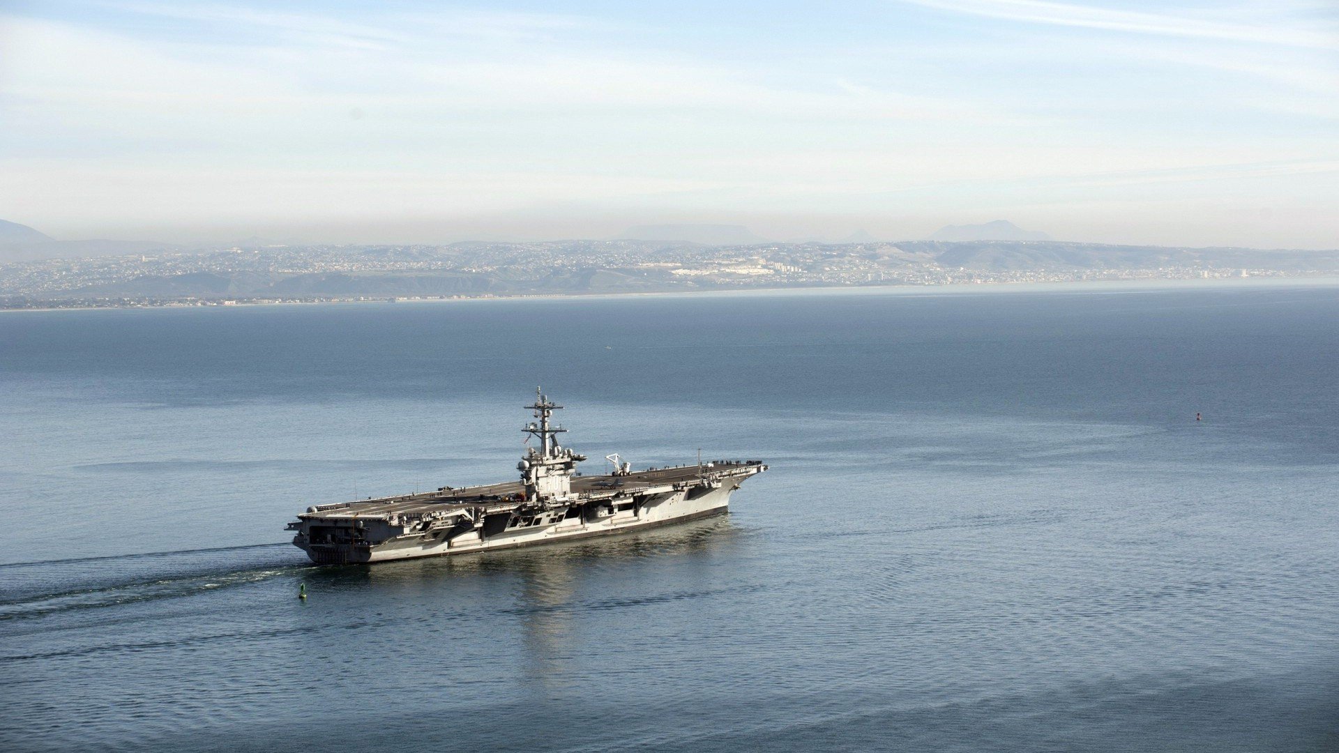 开云APP-雄鹿打穿勇士，德罗赞东决关键战接管比赛，季后赛的双星闪耀